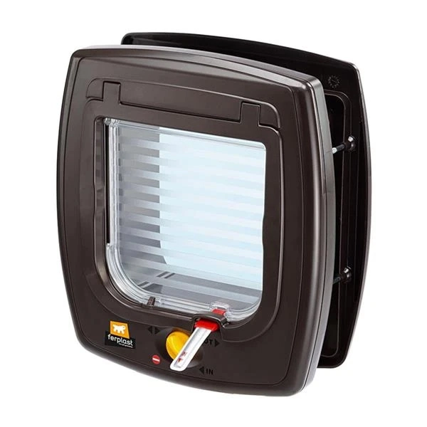 Ferplast Swing 7 Manyetik Sistemli Kedi Kapısı 13,5×13,7 cm Kahverengi - 1