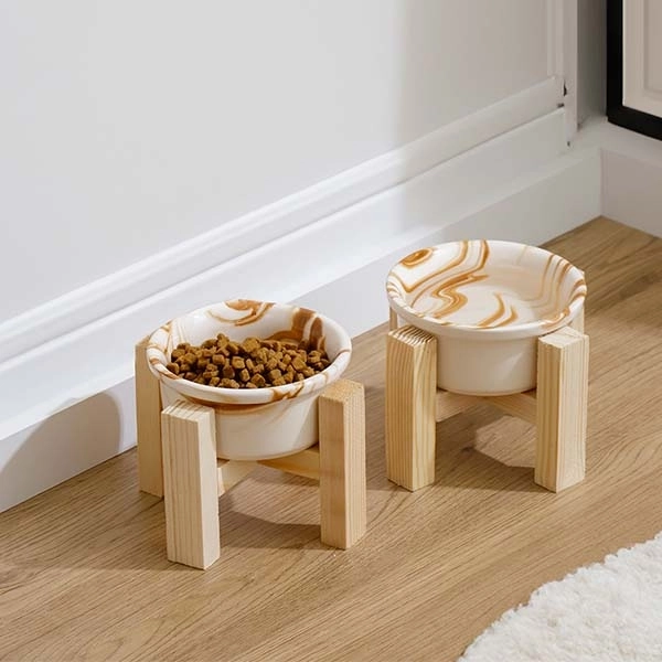 Herniks Ahşap Ayaklı Seramik Kedi Köpek İkili Mama ve Su Kabı 12x10cm - Mermerkahve - 1