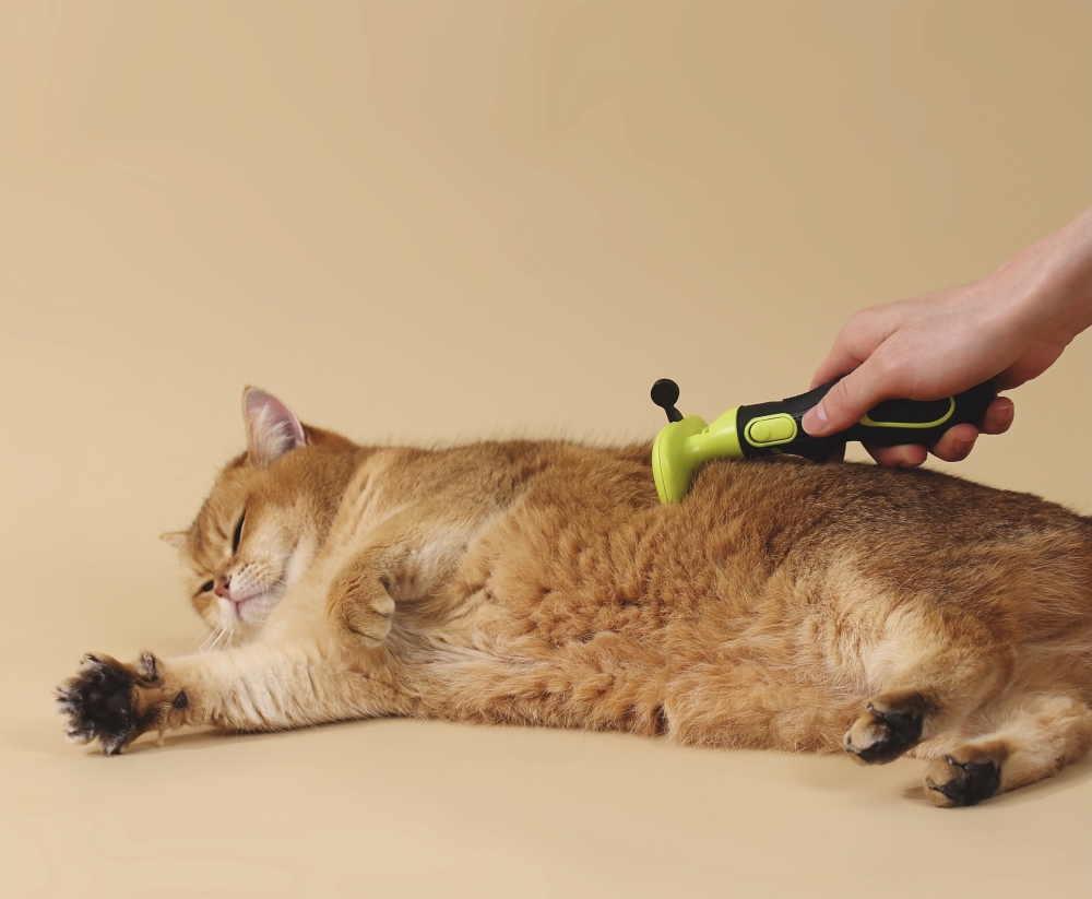 M-Pets Click And Groom Furminatör Basmalı Tarak 11,5x7,1x7 cm (M) - 4